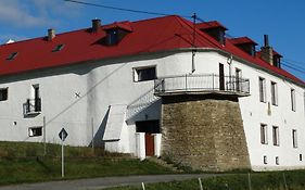 Ubytování na tvrzi